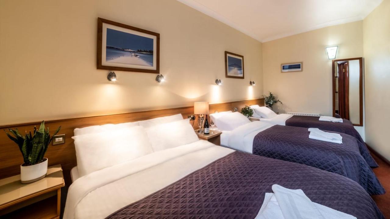 Holiday Hotel Galway Dış mekan fotoğraf