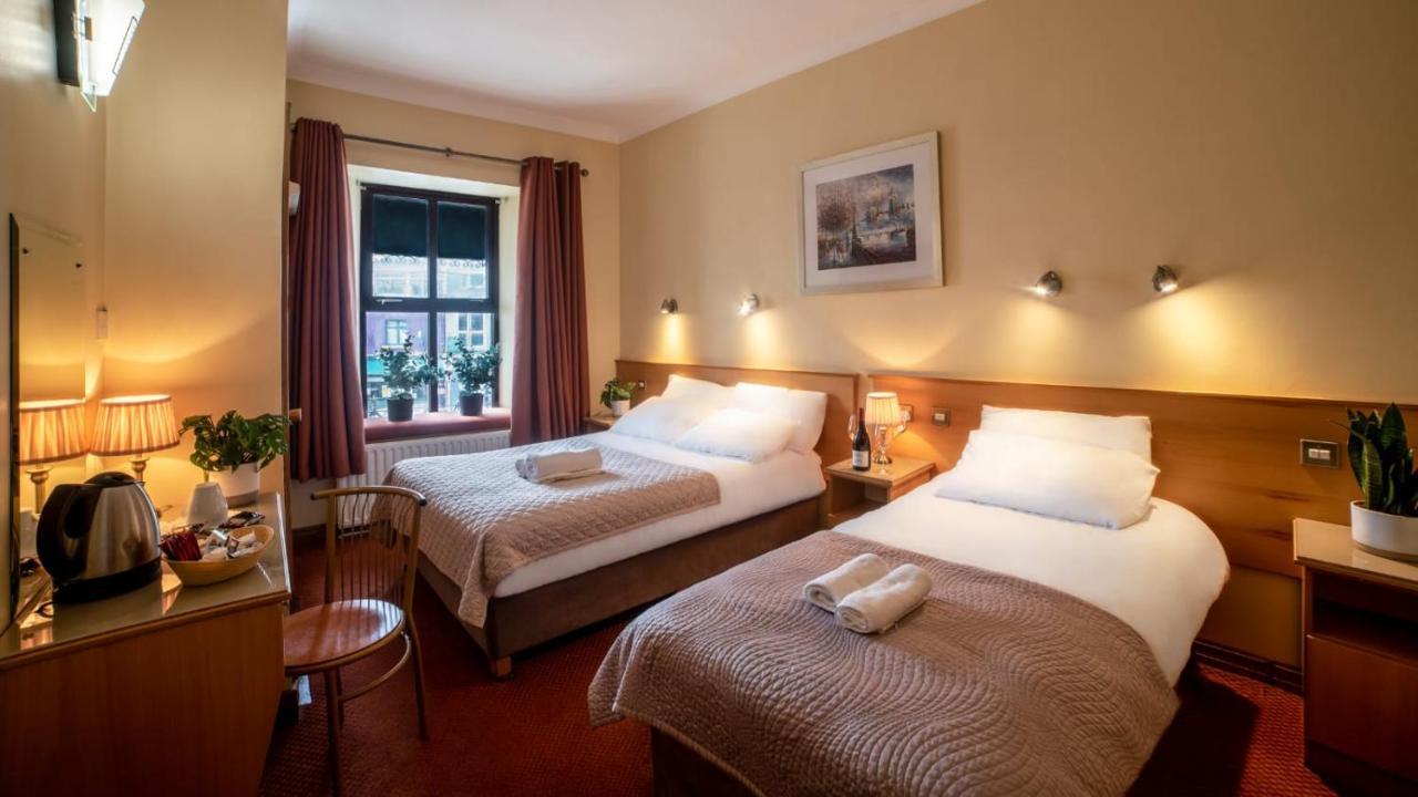 Holiday Hotel Galway Dış mekan fotoğraf