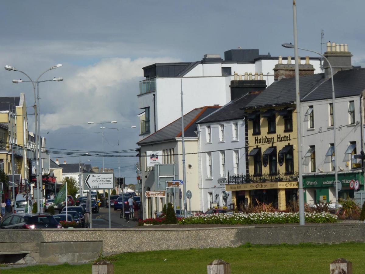 Holiday Hotel Galway Dış mekan fotoğraf