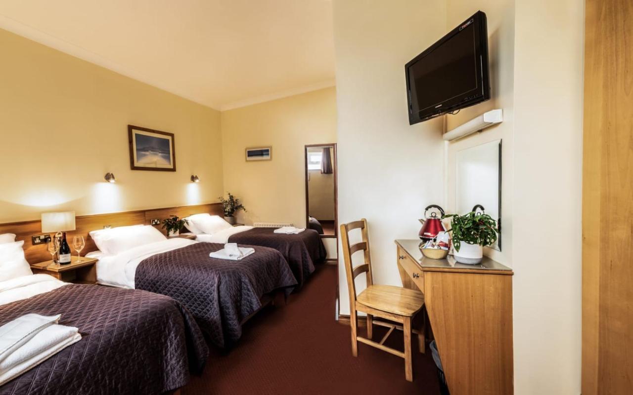 Holiday Hotel Galway Dış mekan fotoğraf