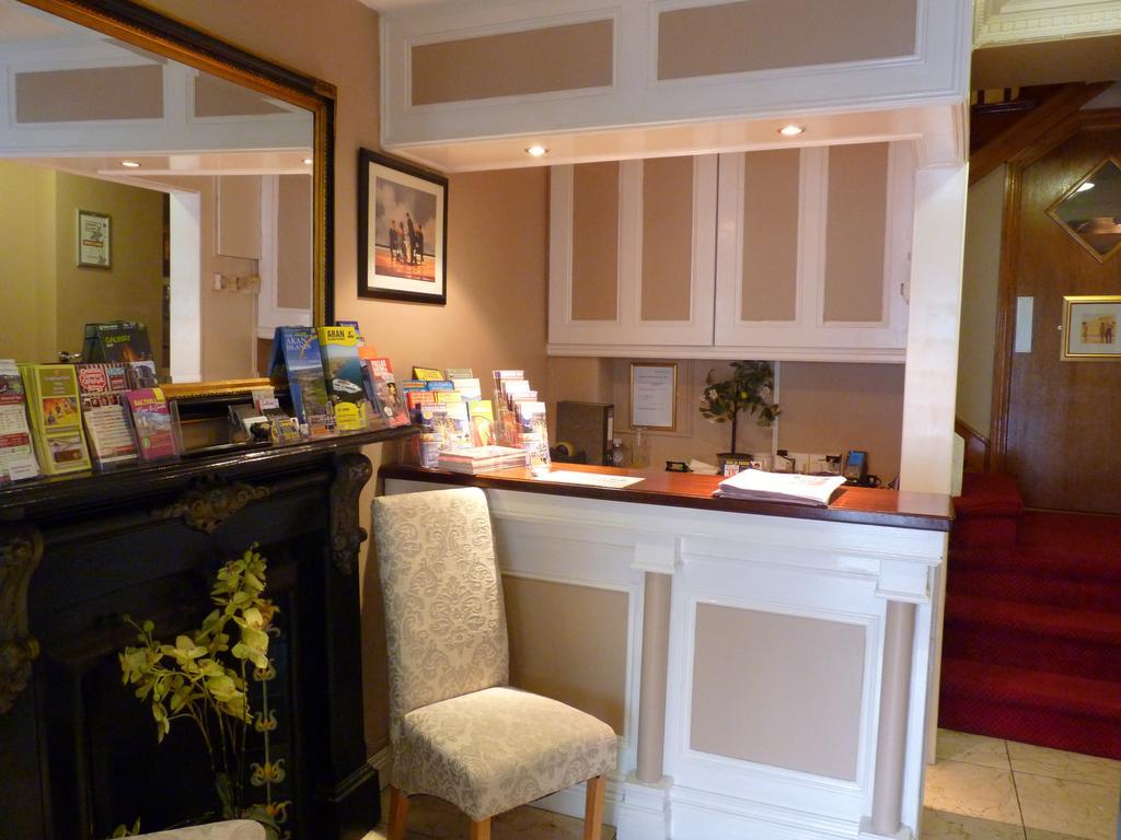 Holiday Hotel Galway Dış mekan fotoğraf