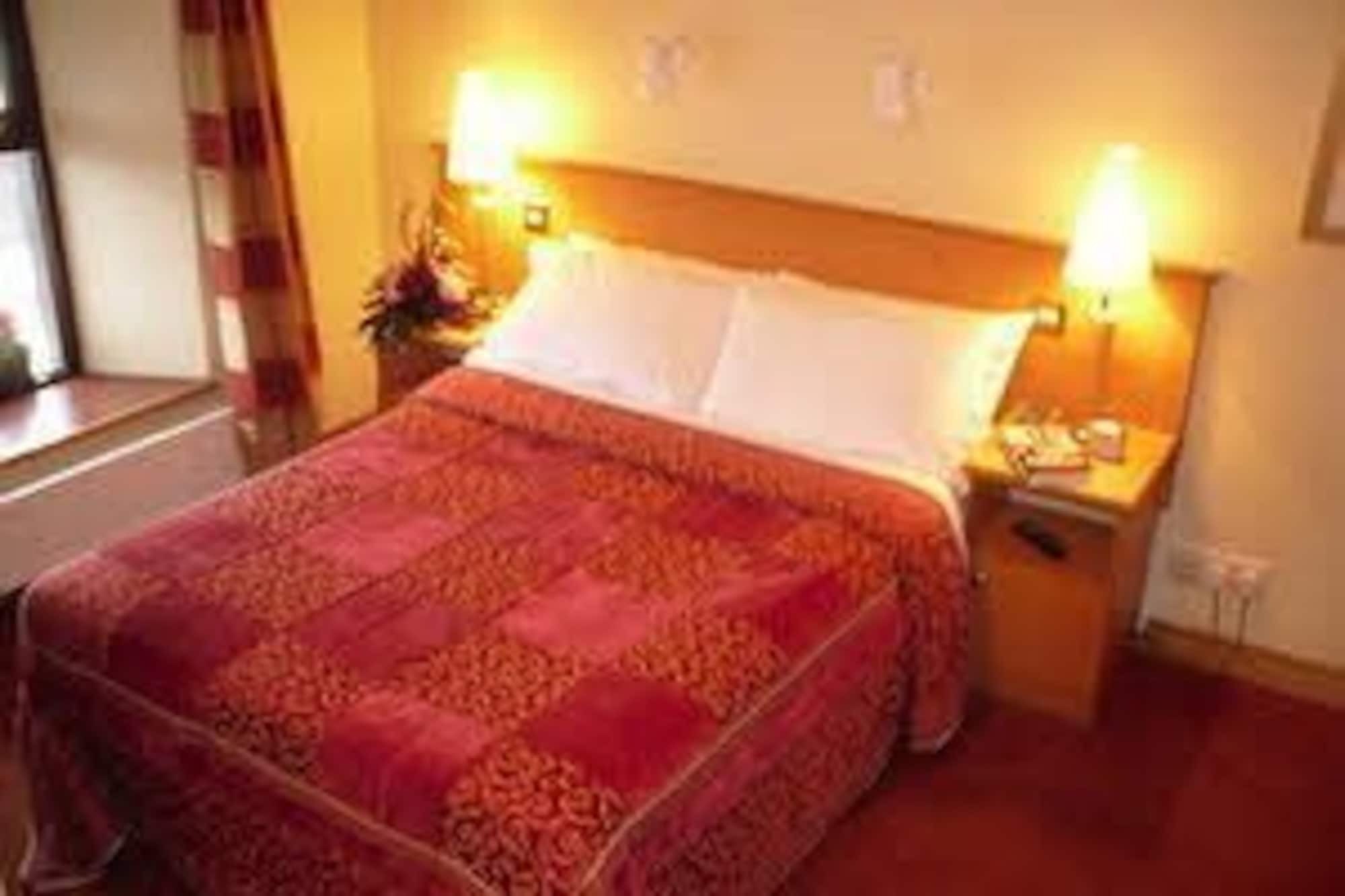 Holiday Hotel Galway Dış mekan fotoğraf
